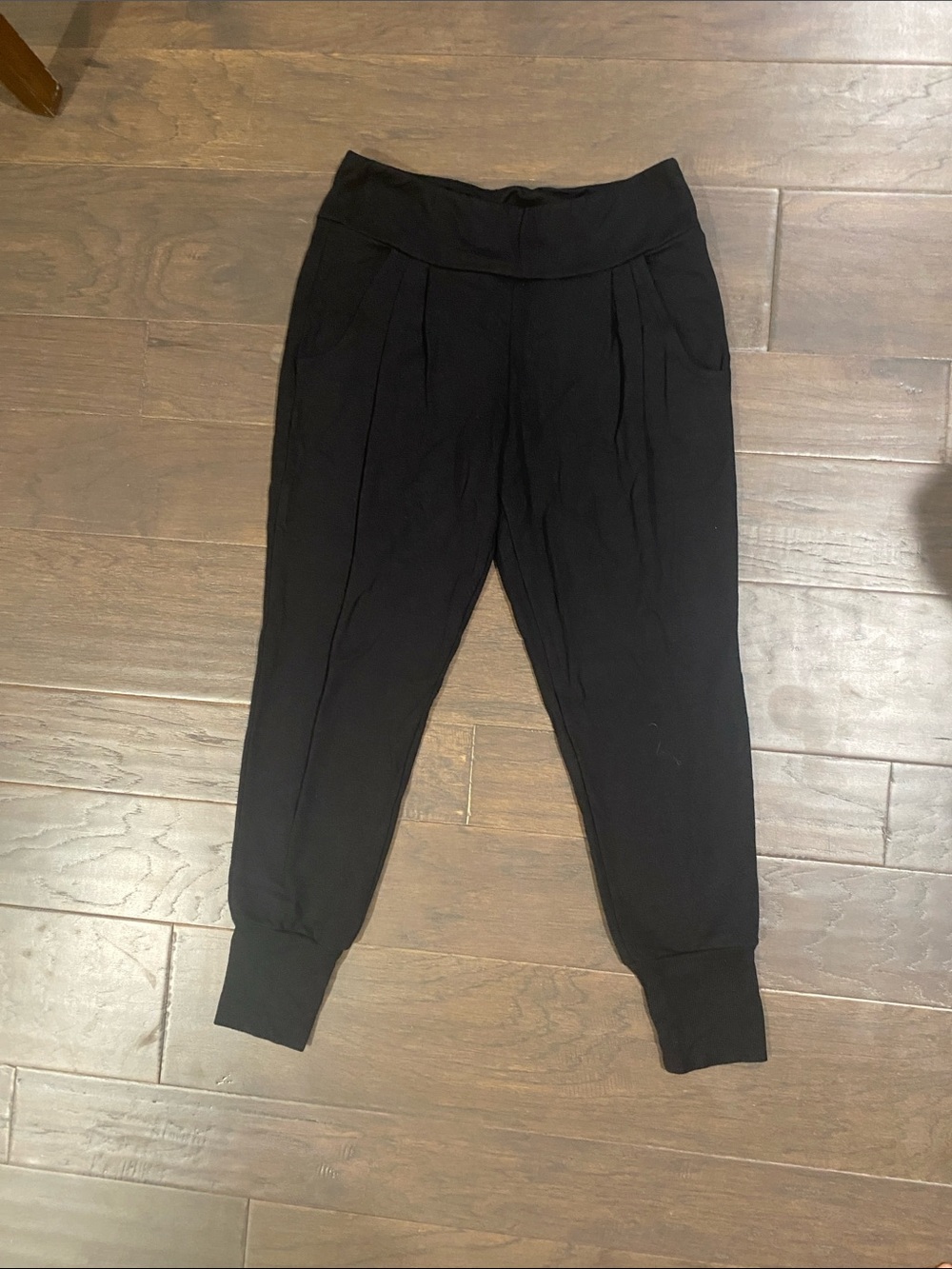 Beyond Yoga Black High-Rise Jogger Pants with Cuffed Ankles